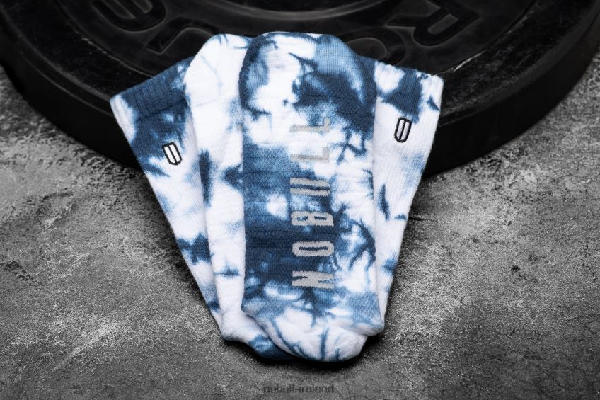 NOBULL N68P2P2934Crew Sock (Tie-Dye) White & Navy