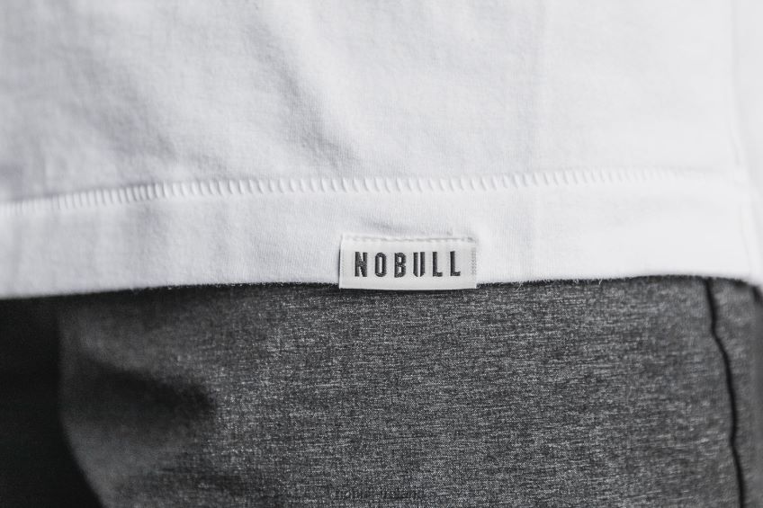 NOBULL N68P2P1094Men's Heavyweight Long Sleeve Pocket Tee