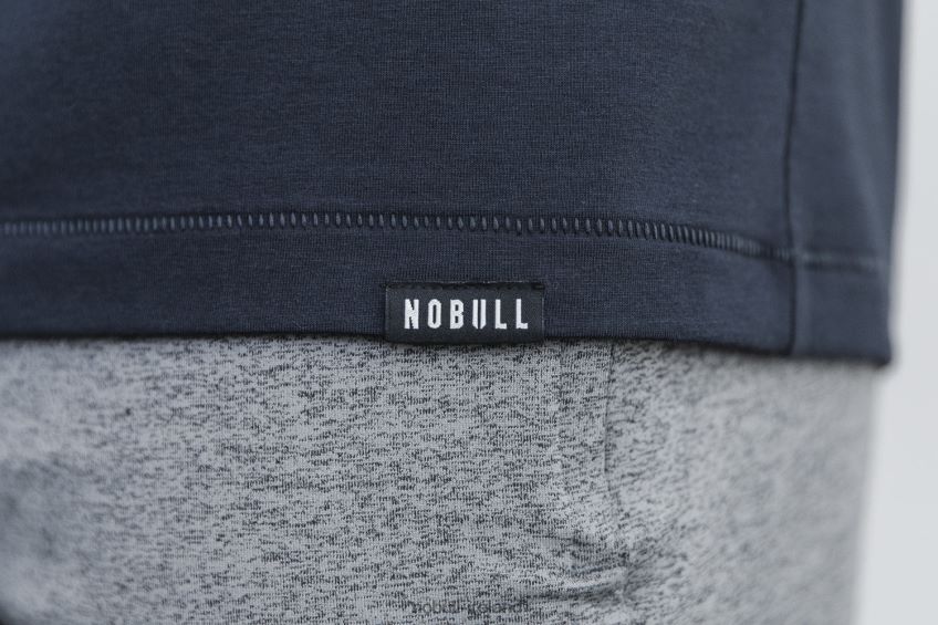 NOBULL N68P2P1106Men's Lightweight Long Sleeve Tee