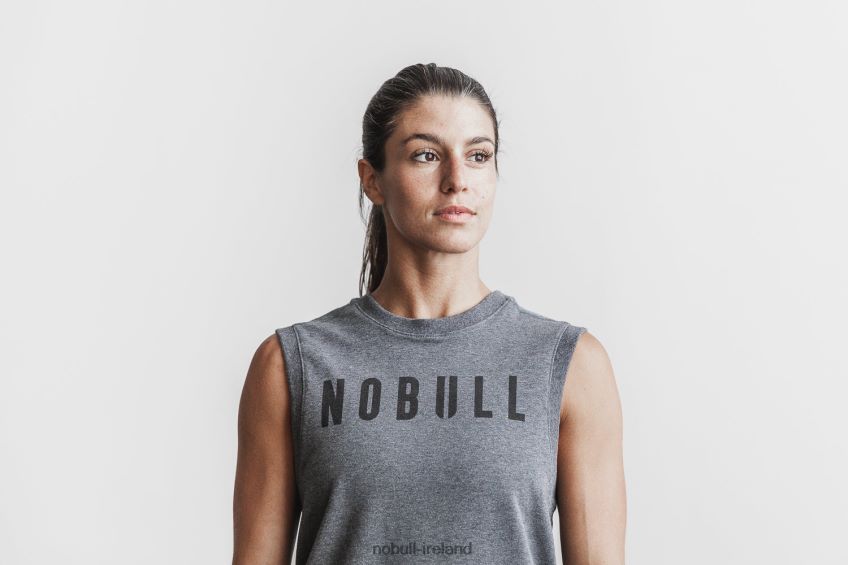 NOBULL N68P2P1146Sleeveless Crew Sweatshirt