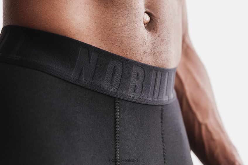 NOBULL N68P2P641Men's 3/4 Compression Tight