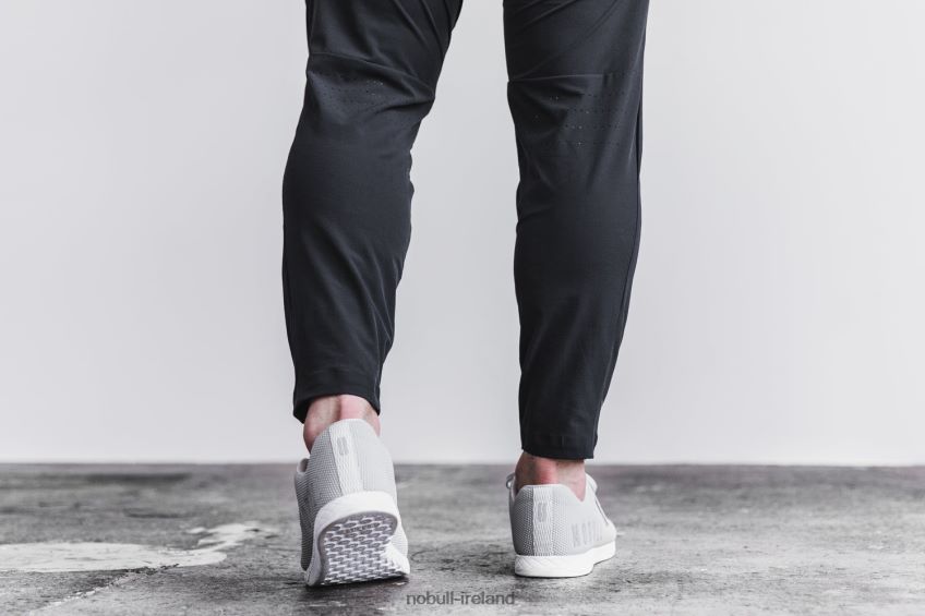 NOBULL N68P2P747Men's Lightweight Woven Jogger