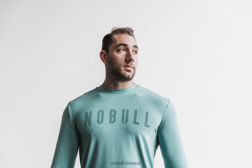 NOBULL N68P2P832Men's Long Sleeve Tee Oil