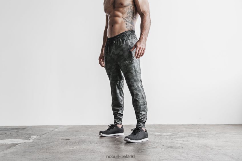 NOBULL N68P2P879Men's Jogger (Camo) Charcoal