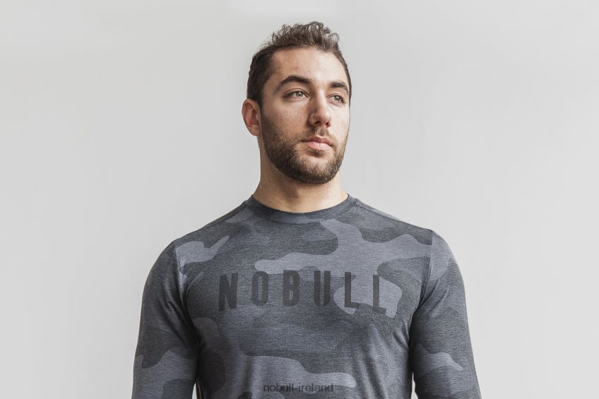 NOBULL N68P2P906Men's Long Sleeve Tee (Camo) Charcoal