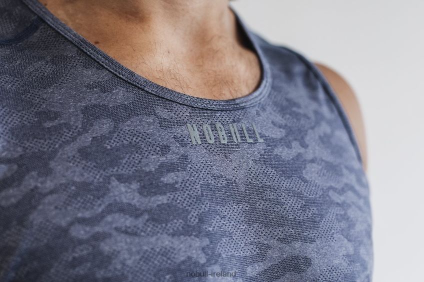 NOBULL N68P2P927Men's Lightweight Textured Tank (Camo) Navy