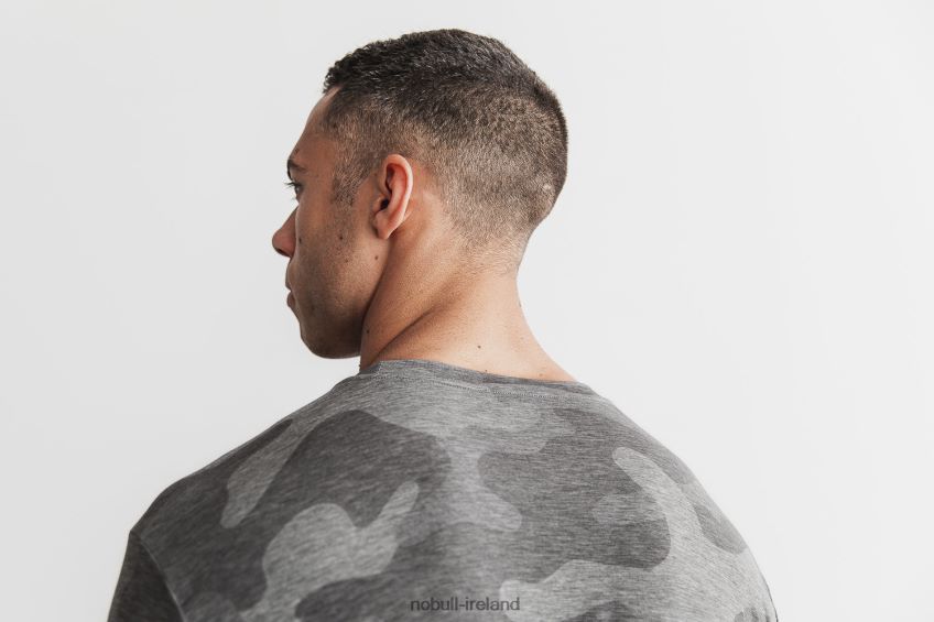 NOBULL N68P2P939Men's Horns Tee (Camo) Grey