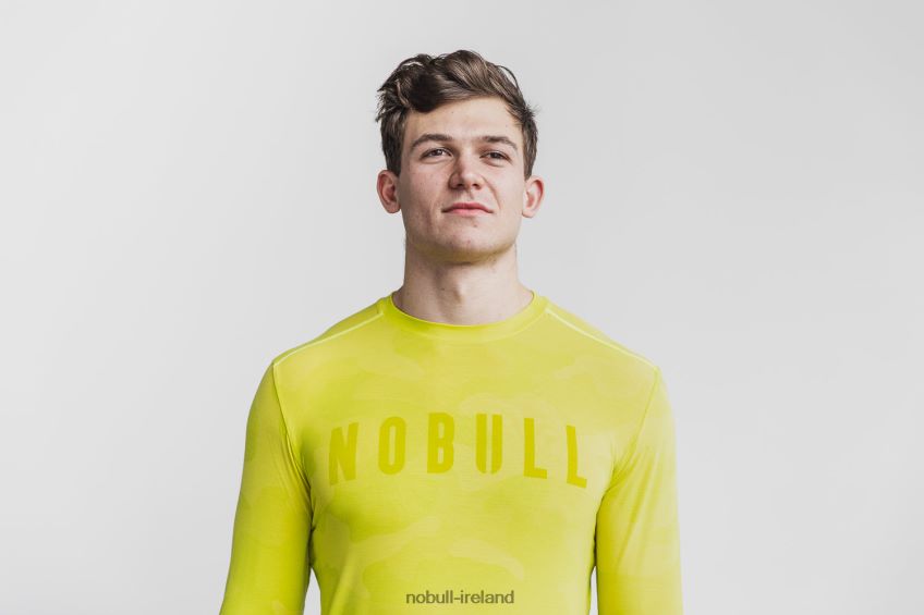 NOBULL N68P2P992Men's Long Sleeve Tee (Neon Camo) Yellow