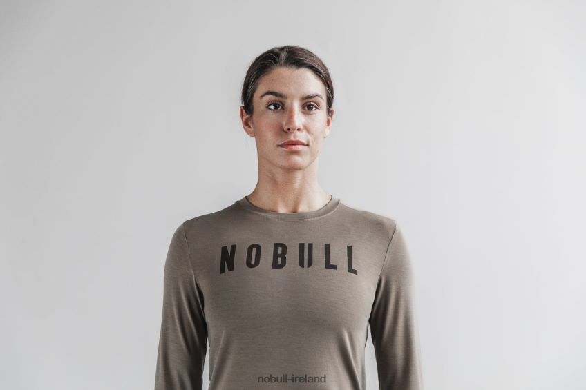 NOBULL N68P2P2373Women's Long Sleeve Tee Dark