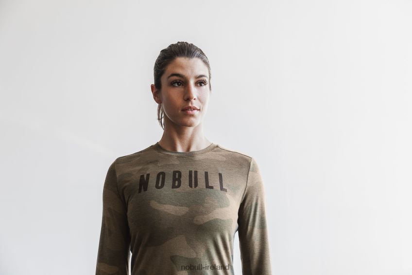 NOBULL N68P2P2539Women's Long Sleeve Tee (Camo) Army