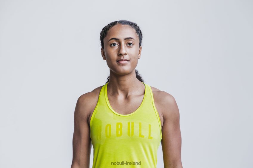 NOBULL N68P2P2577Women's Racerback Tank (Neon Camo) Yellow