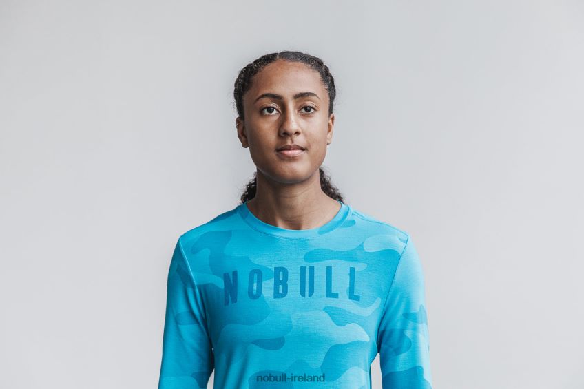 NOBULL N68P2P2581Women's Long Sleeve Tee (Neon Camo) Blue