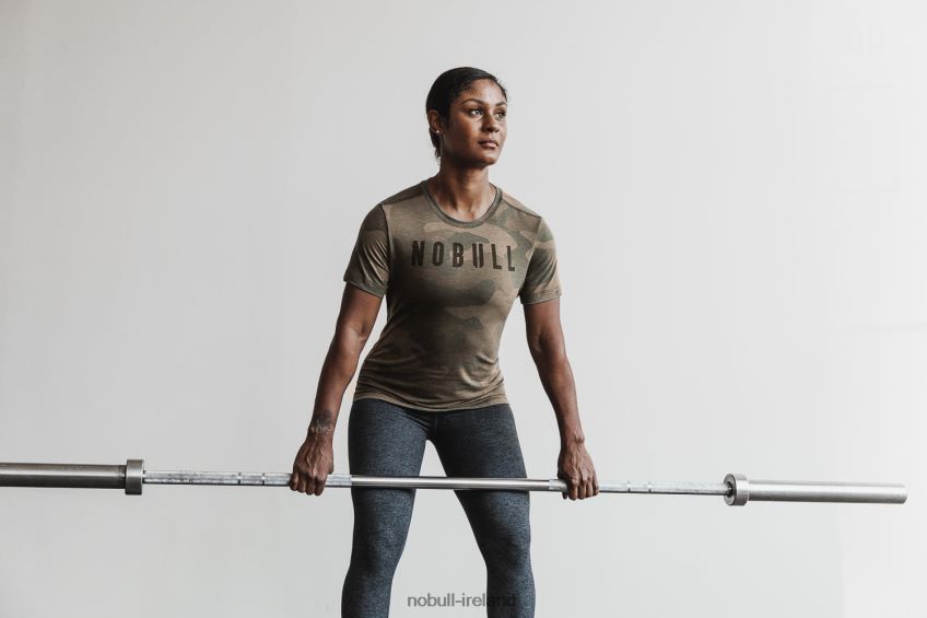 NOBULL N68P2P2692Women's Tee (Camo) Army