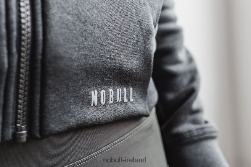 NOBULL N68P2P2826Women's Performance Zip-Up Hoodie