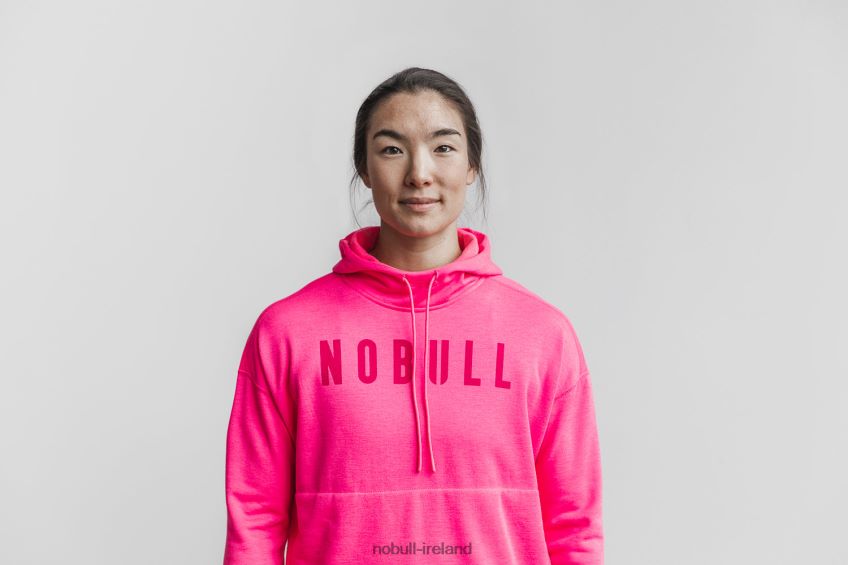 NOBULL N68P2P2870Women's Hoodie (Neon) Pink